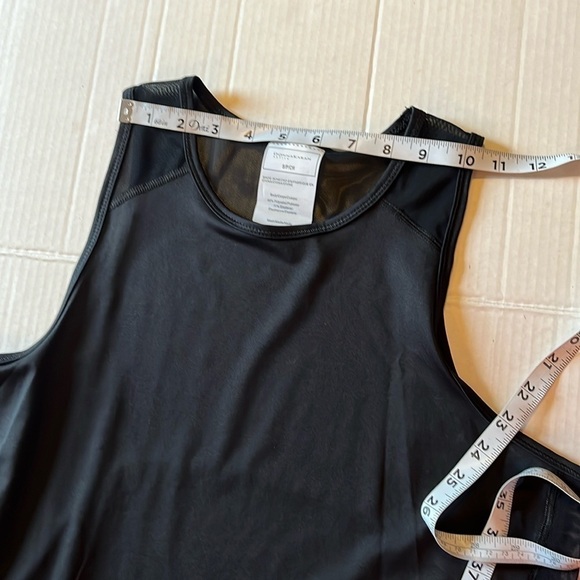 NWT-Donna Karen active-S-black-sleeveless tank top with mesh on back & on sides. - Picture 6 of 9